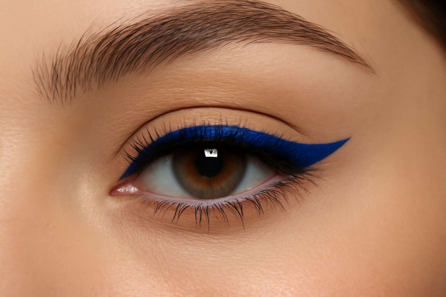 generated_image_6a7fc38b875ce.jpg permanent eyeliner blue